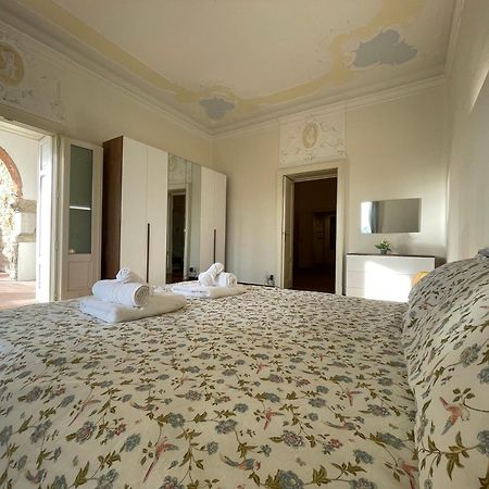 Bg Central Royal Suite Con Parcheggio - Vista Citta Alta Bergamo Buitenkant foto