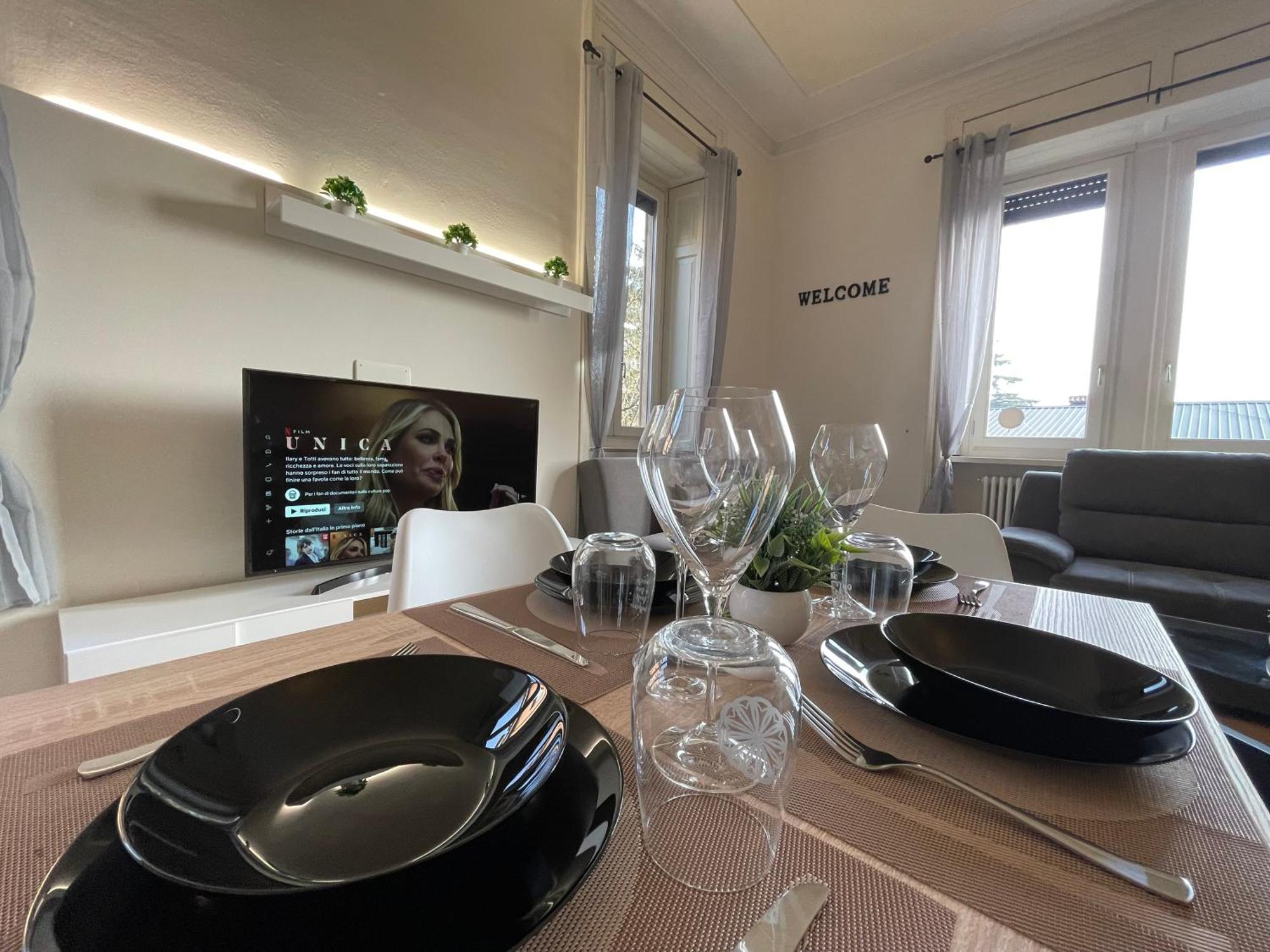 Bg Central Royal Suite Con Parcheggio - Vista Citta Alta Bergamo Buitenkant foto