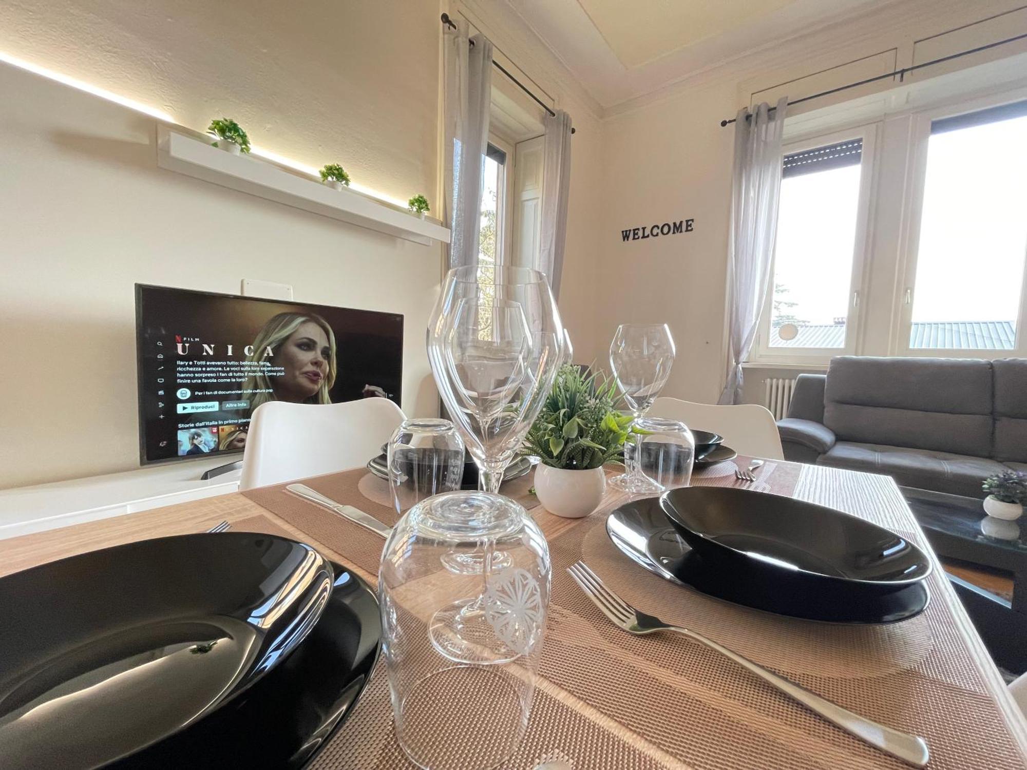 Bg Central Royal Suite Con Parcheggio - Vista Citta Alta Bergamo Buitenkant foto
