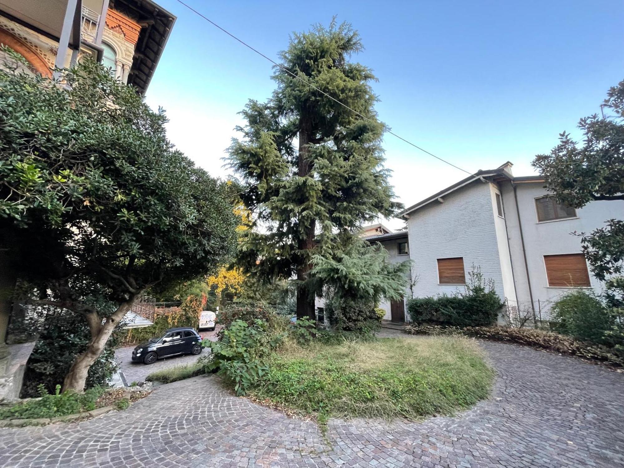 Bg Central Royal Suite Con Parcheggio - Vista Citta Alta Bergamo Buitenkant foto