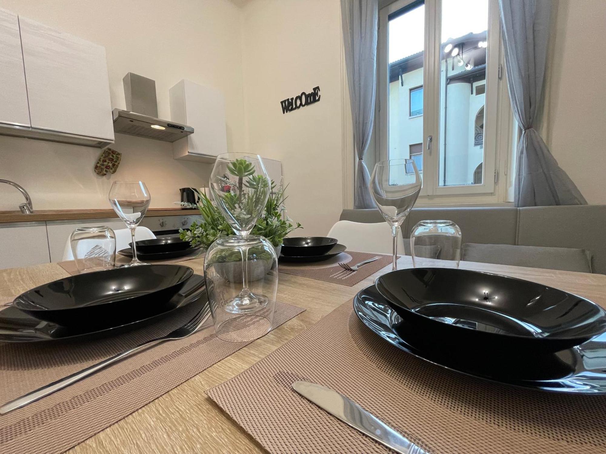Bg Central Royal Suite Con Parcheggio - Vista Citta Alta Bergamo Buitenkant foto