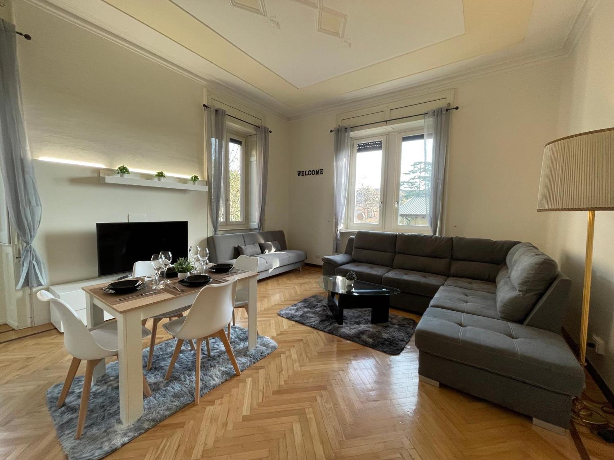 Bg Central Royal Suite Con Parcheggio - Vista Citta Alta Bergamo Buitenkant foto