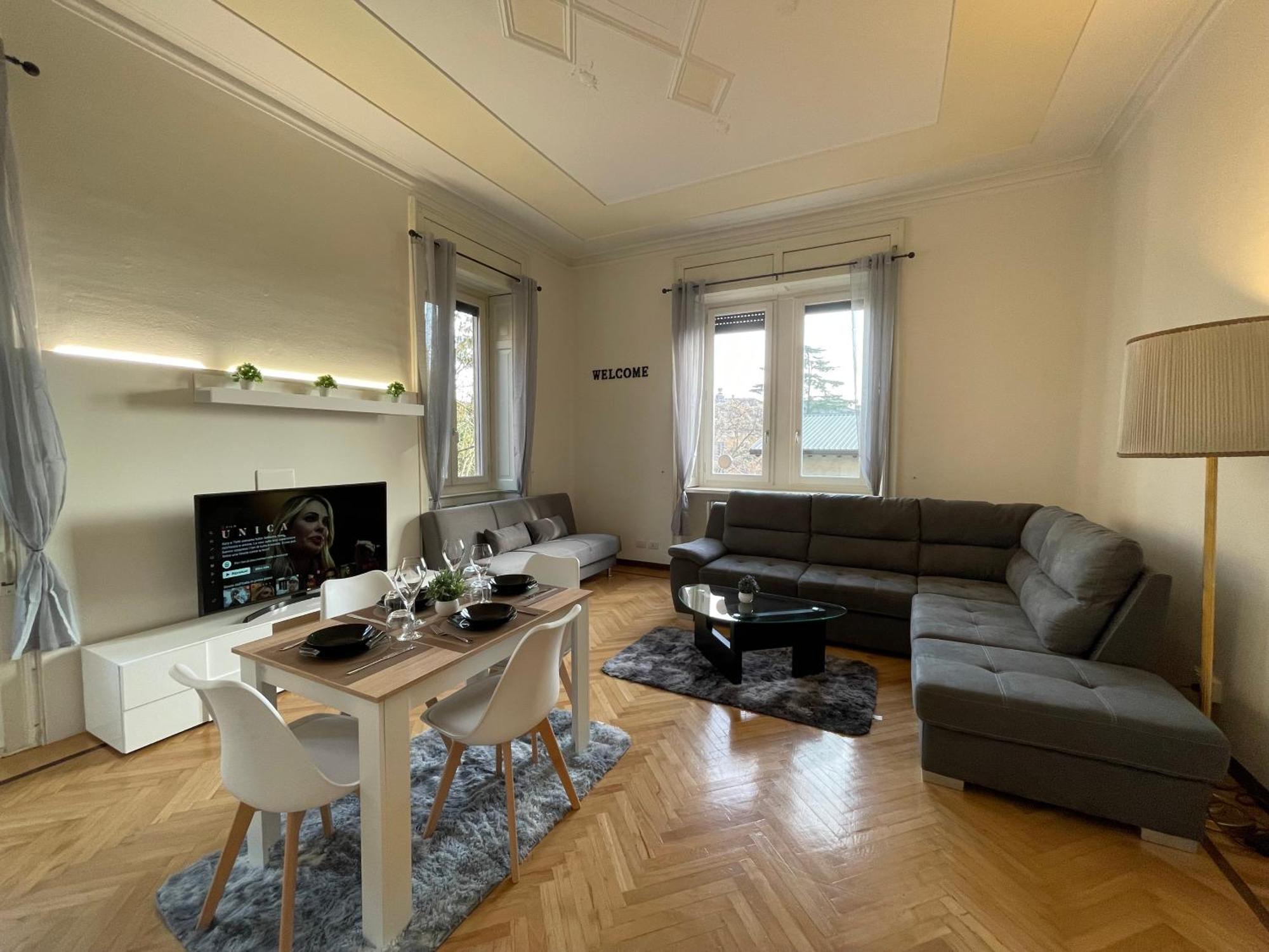 Bg Central Royal Suite Con Parcheggio - Vista Citta Alta Bergamo Buitenkant foto